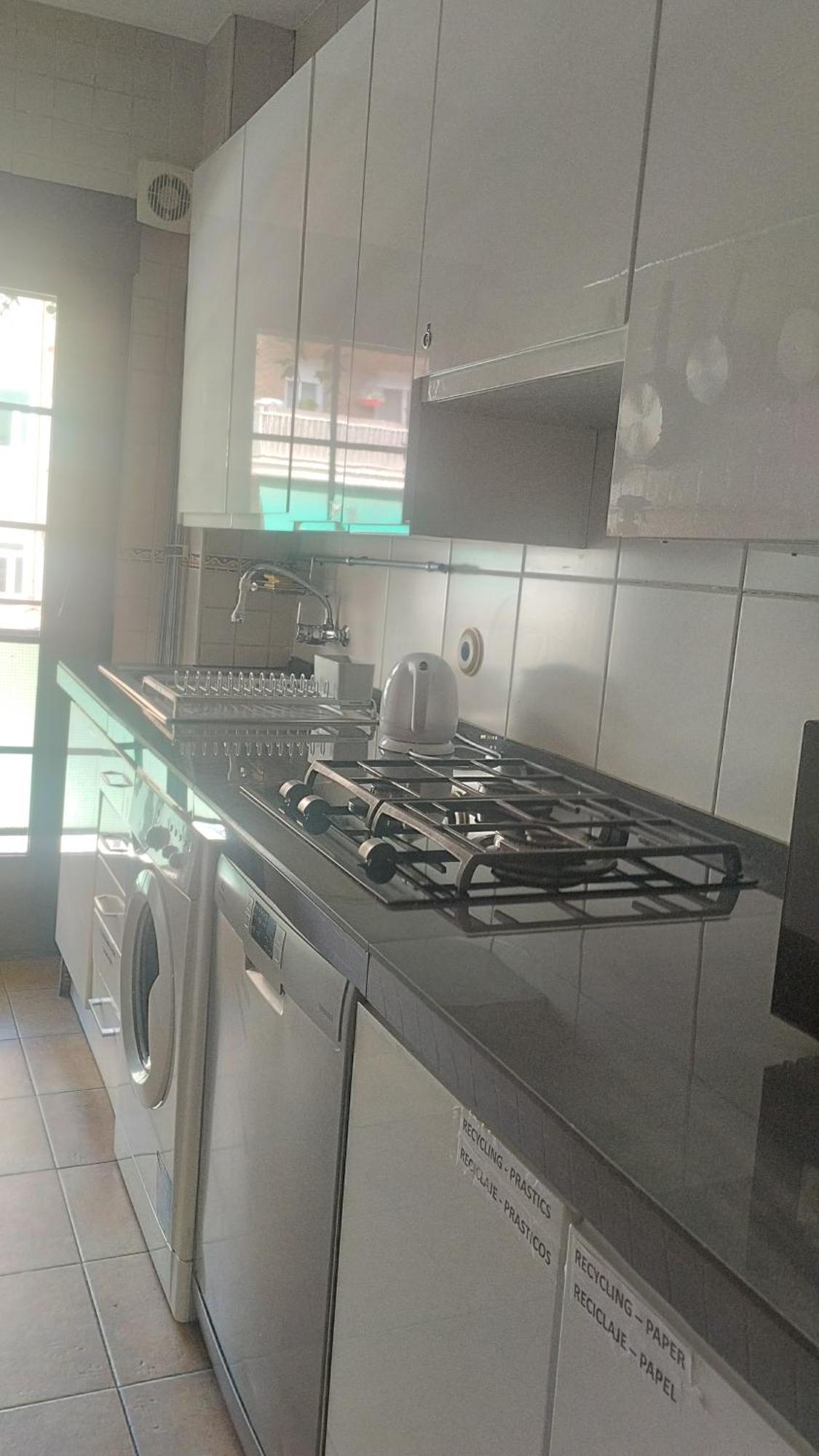 Habitaciones Individuales En Apartamento Madrid Buitenkant foto